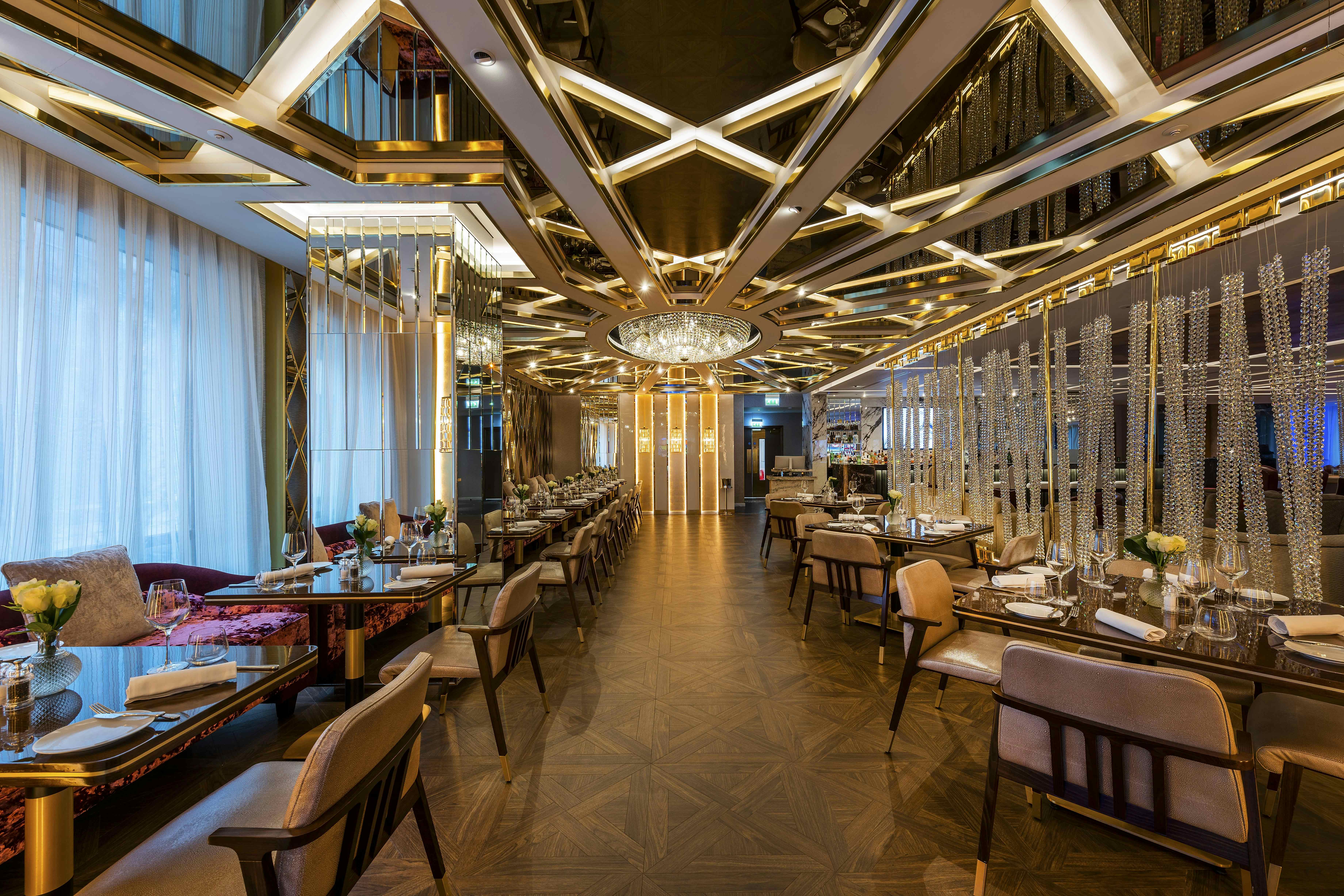 The Restaurant, Metropolitan Casino Mayfair
